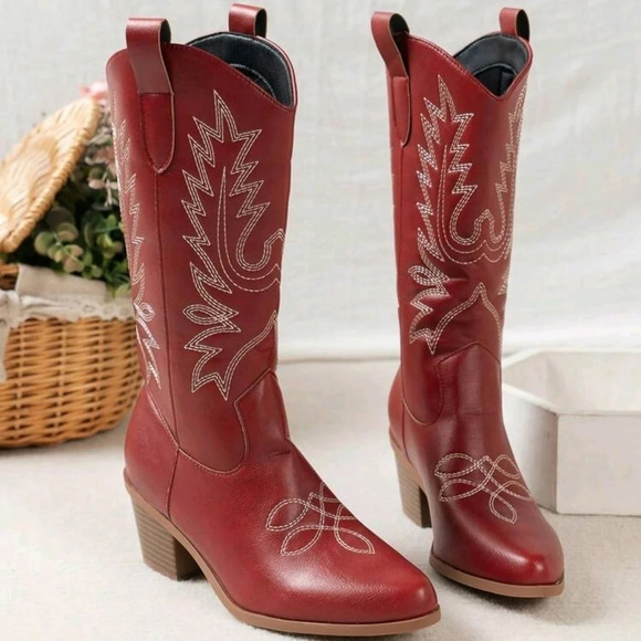 Women's Western Embroidered Vintage  Boots With Block Heel, Mid Calf, V-Cut - Picture 2 of 6